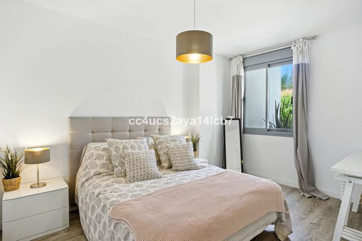 Image No.12-Appartement de 2 chambres à vendre à Estepona