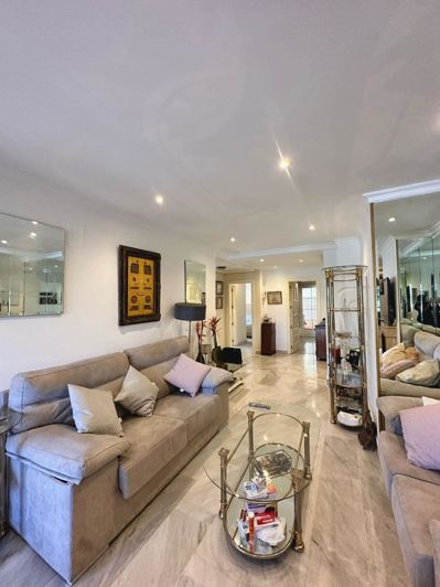 Image No.2-3 Bed Apartment for sale