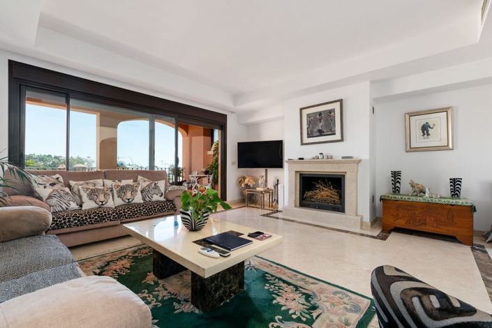 Image No.19-3 Bed House for sale