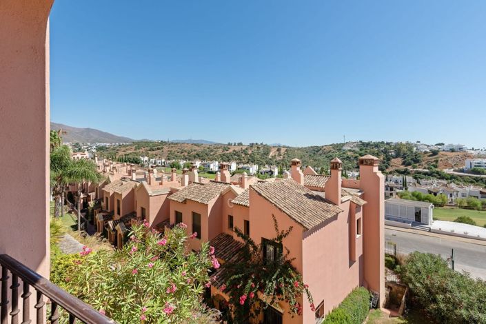 Image No.41-3 Bed House for sale