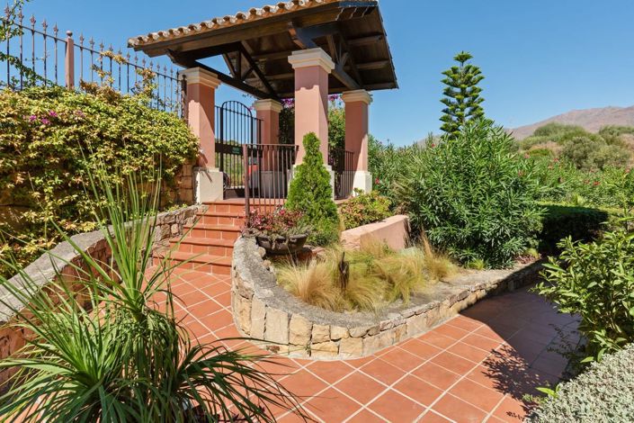 Image No.42-3 Bed House for sale