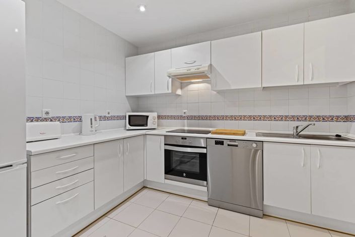 Image No.12-2 Bed Apartment for sale