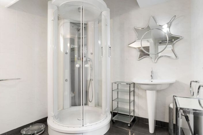 Image No.12-2 Bed Apartment for sale