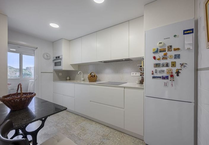 Image No.27-2 Bed Apartment for sale