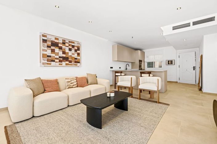 Image No.3-3 Bed Apartment for sale