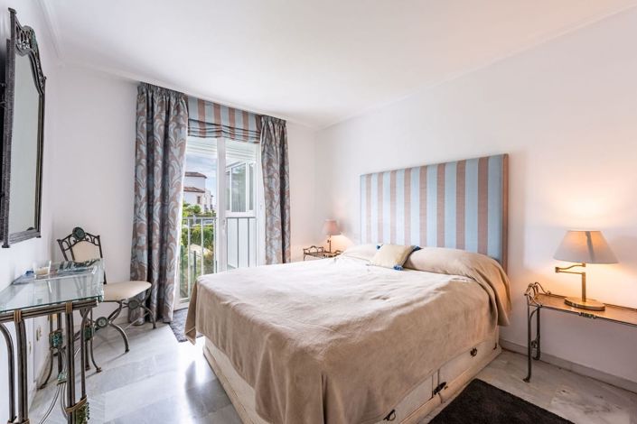 Image No.27-2 Bed Apartment for sale