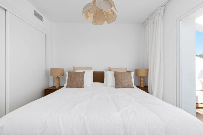 Image No.4-2 Bed Apartment for sale