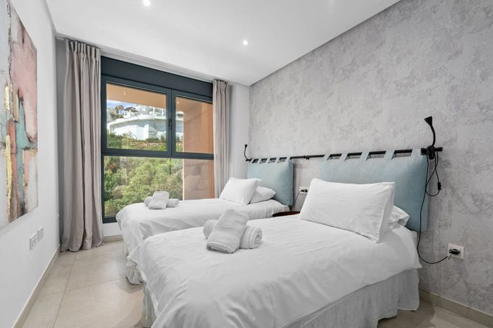 Image No.10-3 Bed Apartment for sale