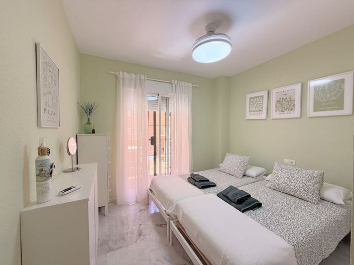 Image No.21-2 Bed Apartment for sale