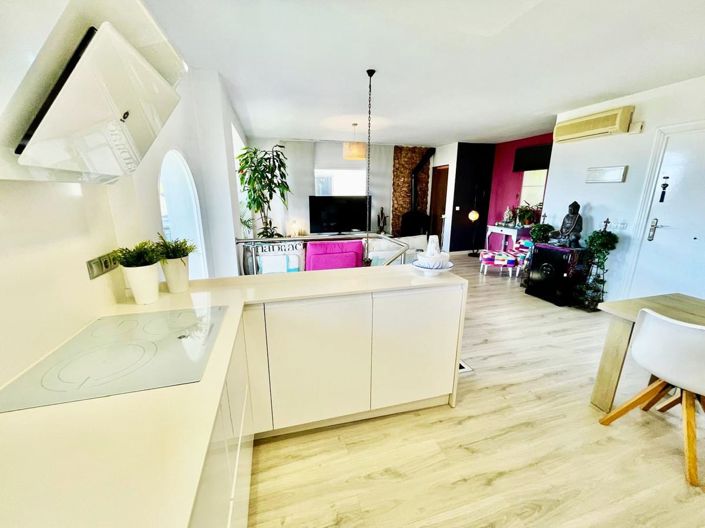 Image No.15-2 Bed House for sale