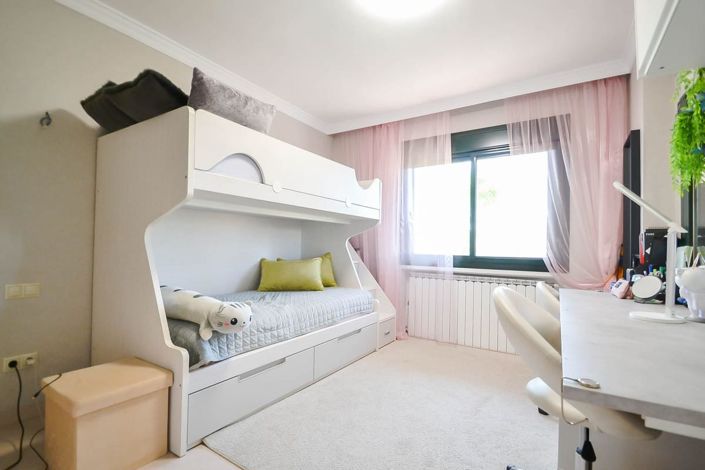 Image No.5-3 Bed Apartment for sale