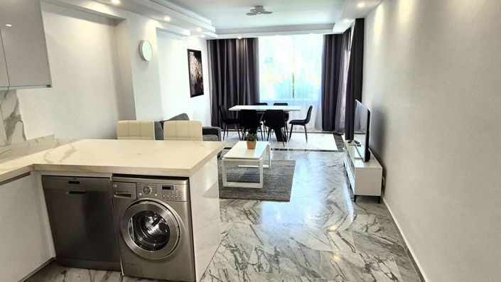 Image No.10-3 Bed Apartment for sale