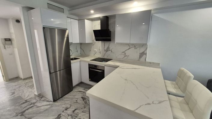 Image No.9-3 Bed Apartment for sale