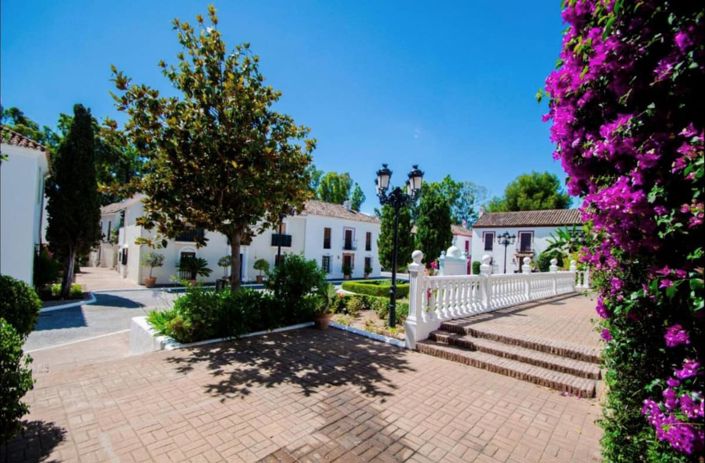 Image No.6-3 Bed House for sale