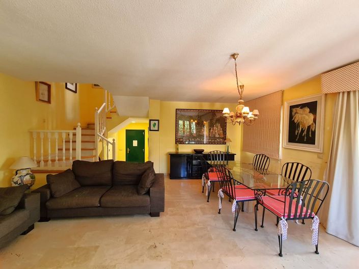 Image No.13-3 Bed House for sale