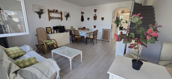 Image No.6-2 Bed House for sale