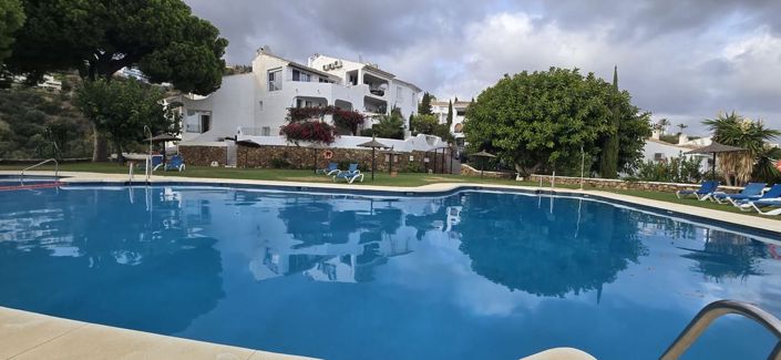 Image No.9-2 Bed House for sale