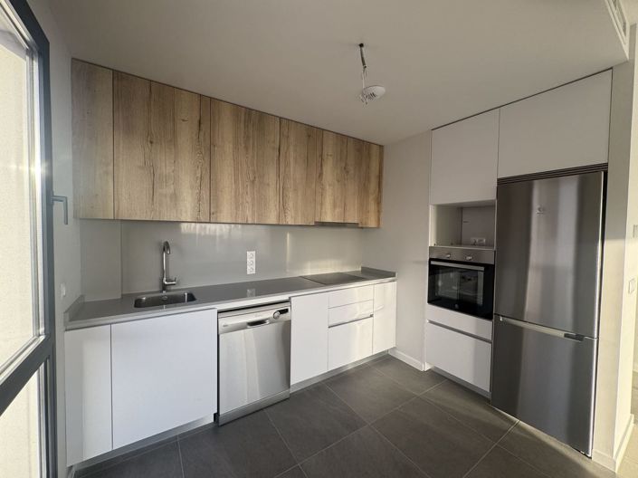 Image No.13-3 Bed House for sale