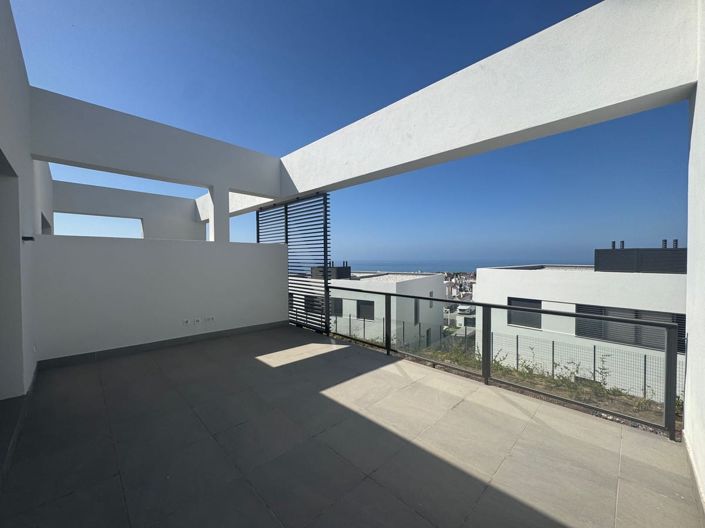 Image No.6-3 Bed House for sale