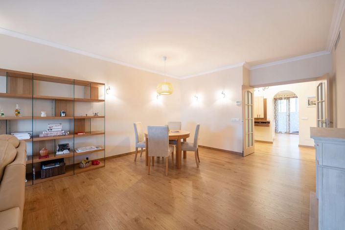 Image No.10-2 Bed Apartment for sale