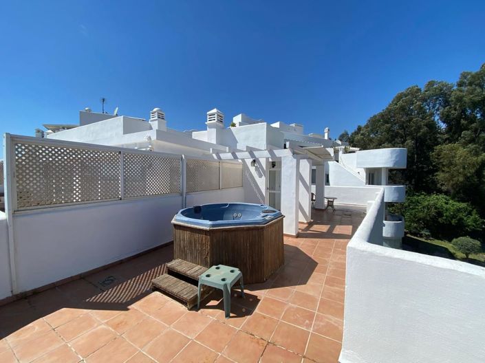 Image No.9-2 Bed Apartment for sale