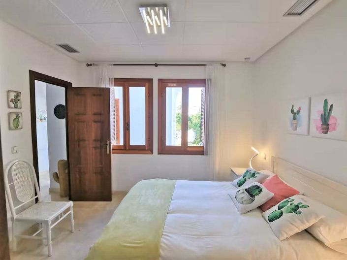 Image No.8-2 Bed Apartment for sale