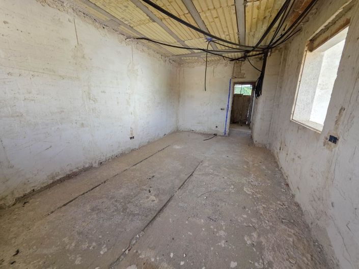 Image No.13-4 Bed House for sale