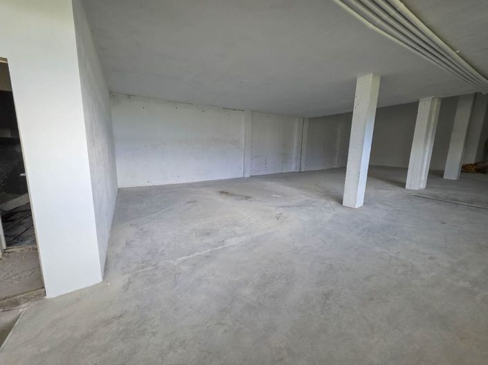 Image No.14-4 Bed House for sale