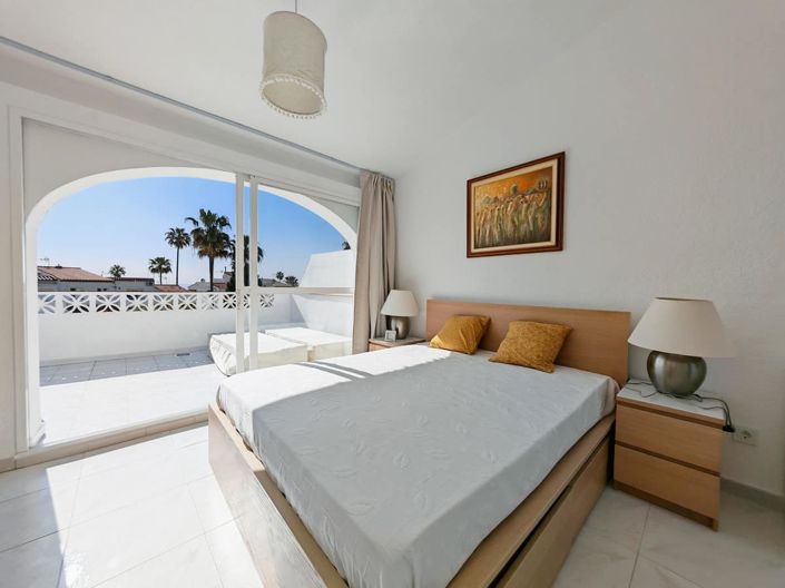 Image No.14-3 Bed House for sale