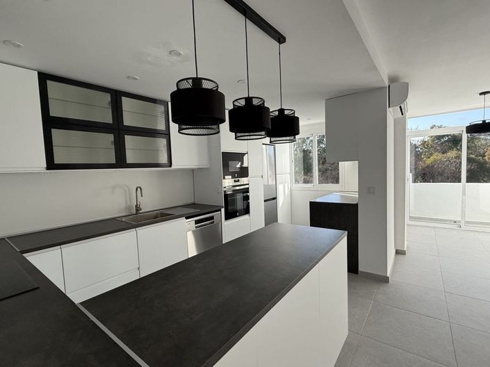 Image No.11-3 Bed Apartment for sale