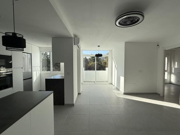 Image No.9-3 Bed Apartment for sale