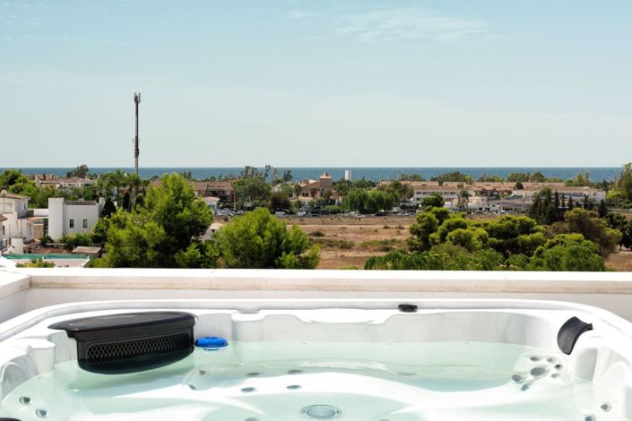 Image No.3-3 Bed Apartment for sale