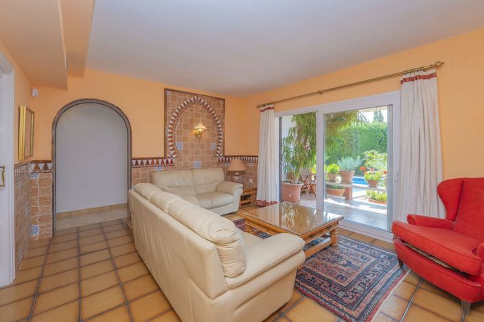 Image No.14-3 Bed House for sale