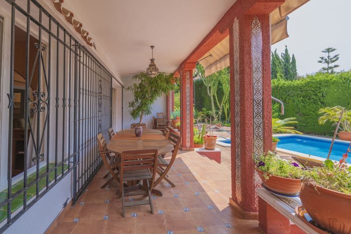Image No.8-3 Bed House for sale