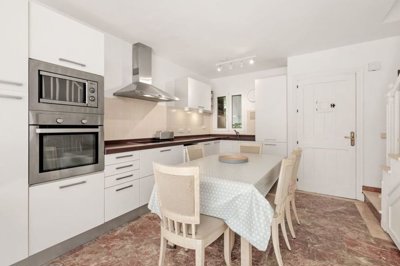 r5225590-destination-marbella-image-6