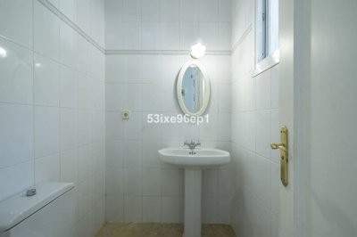 r5271403-destination-marbella-image-12