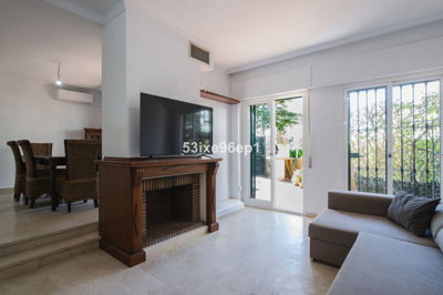 r5271403-destination-marbella-image-3