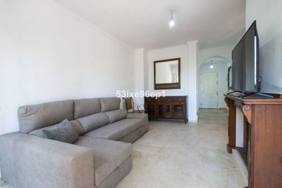 r5271403-destination-marbella-image-4
