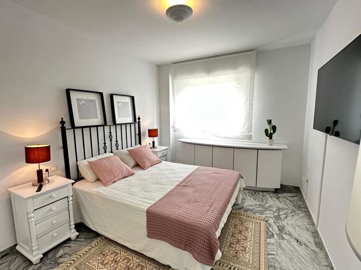 Image No.13-2 Bed Apartment for sale
