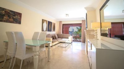 r5330047-destination-marbella-image-2