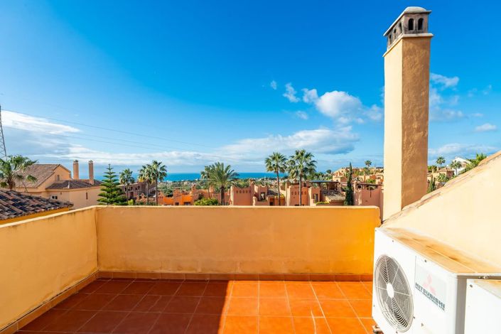 Image No.7-4 Bed House for sale