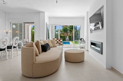 r5343643-destination-marbella-image-2