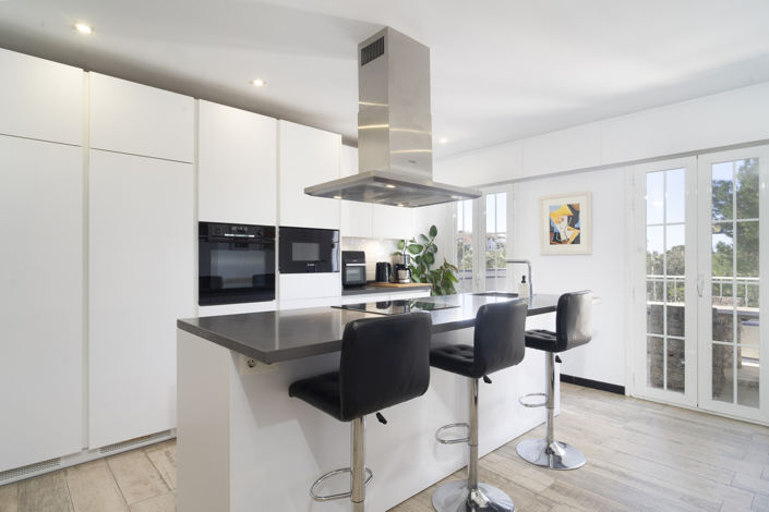Image No.4-2 Bed House for sale