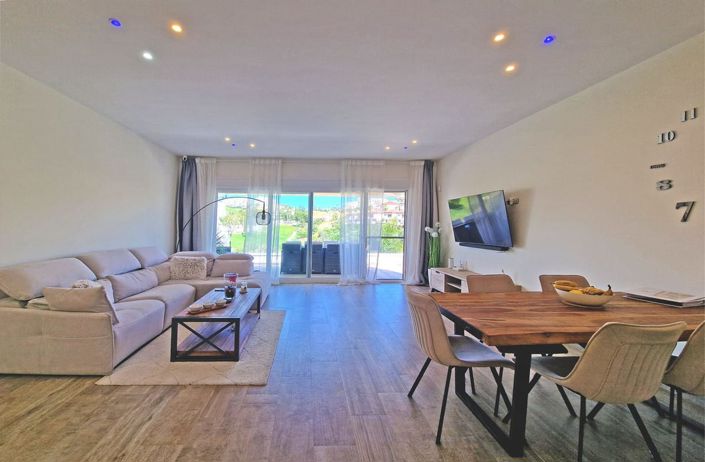 Image No.14-3 Bed House for sale