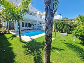 r5370256-destination-marbella-image-6