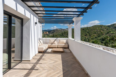 r5371564-destination-marbella-image-9