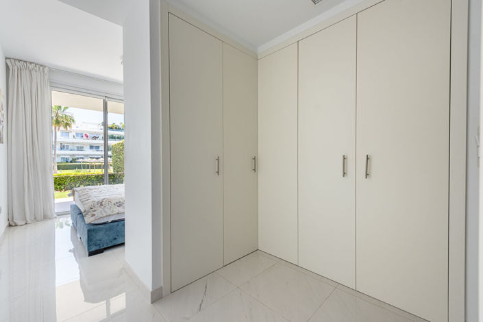 Image No.12-3 Bed Apartment for sale