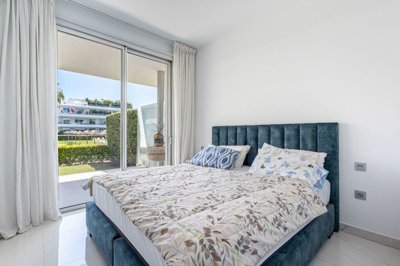 r5371747-destination-marbella-image-12