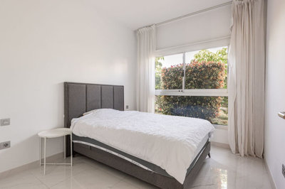 r5371747-destination-marbella-image-14