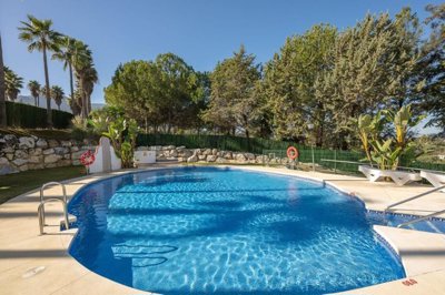 r4950034-destination-marbella-image-2